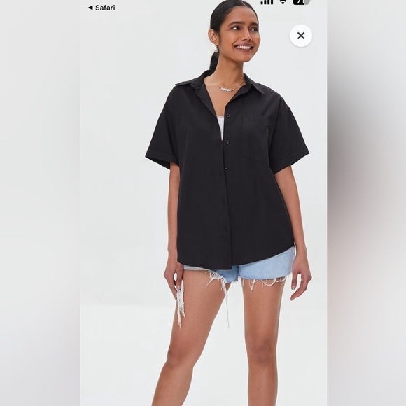 Forever21 white oversized button-front shirt- short sleeve - Picture 3 of 5